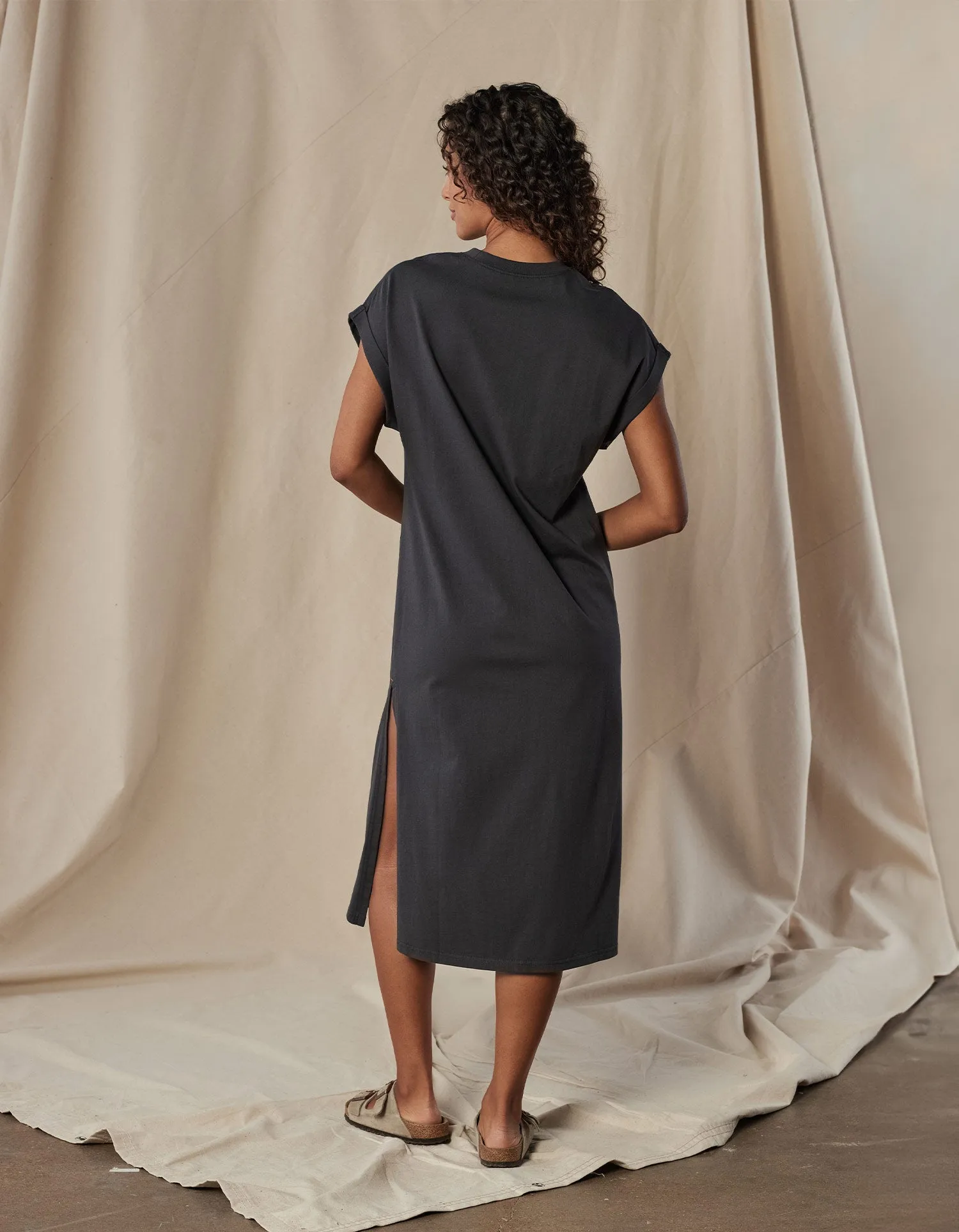 Lennox Jersey Midi T-Shirt Dress in Phantom