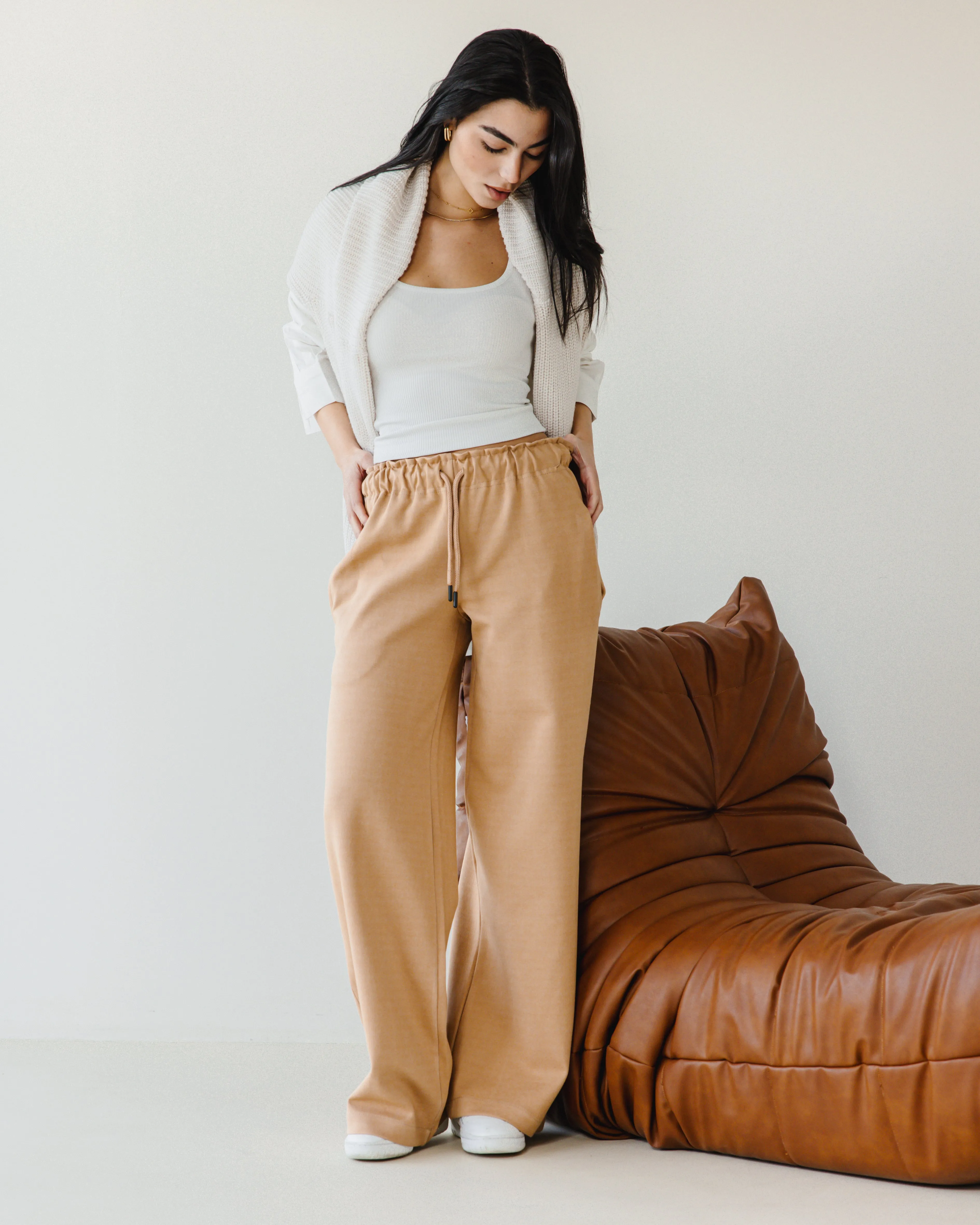 WIDE-LEG JOGGER PANTS CAMEL